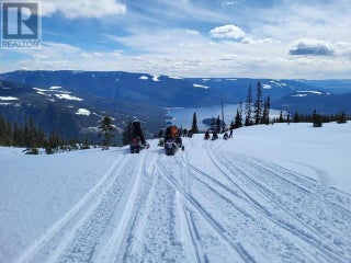 3602 Mabel Lake Road Unit# 5. Lumby, British Columbia