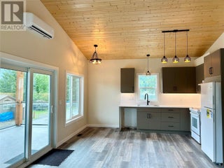 1681 Sugar Lake Road Unit# 7. Cherryville, British Columbia