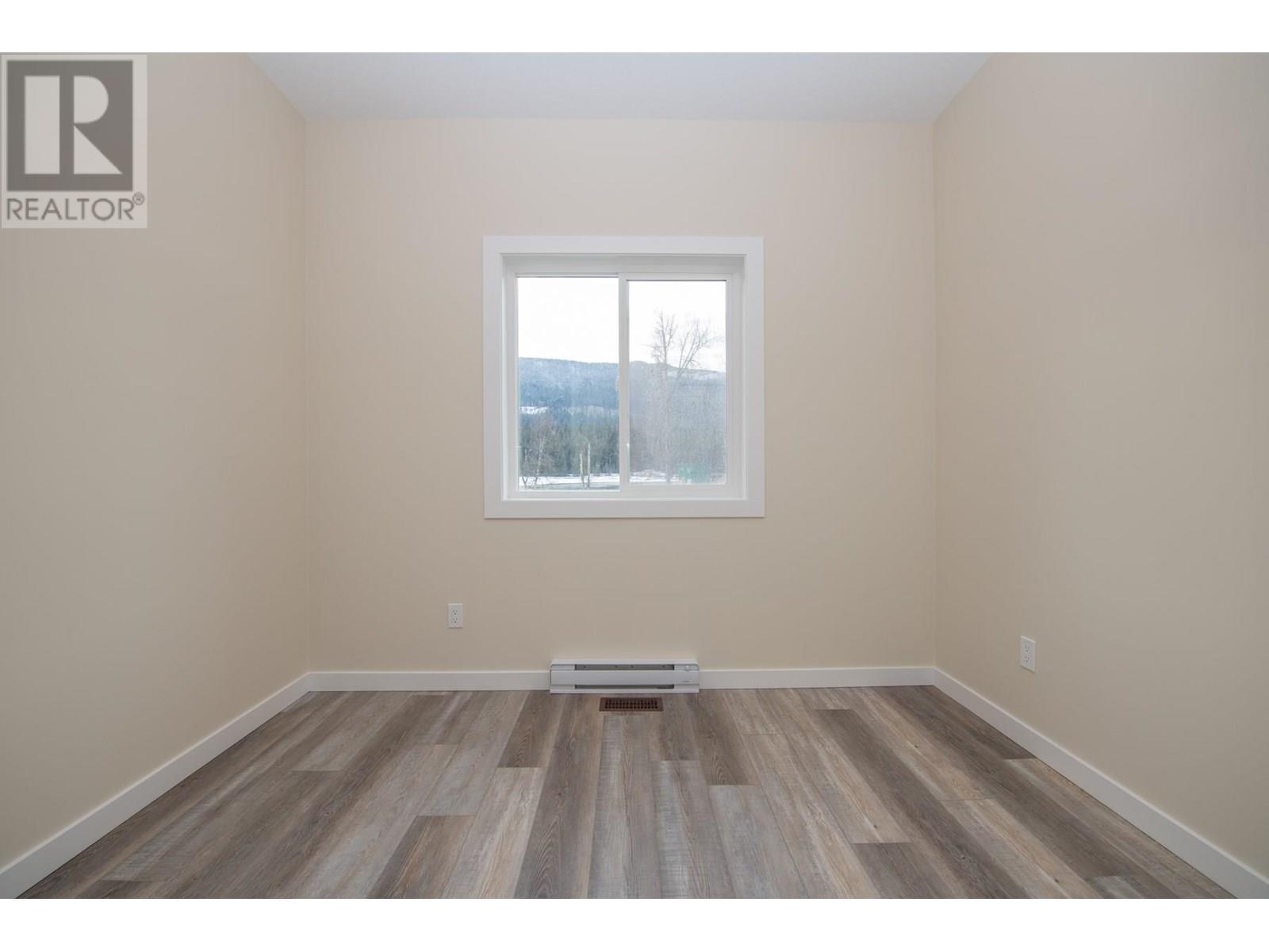 1681 Sugar Lake Road Unit# 7. Cherryville, British Columbia