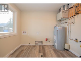 1681 Sugar Lake Road Unit# 7. Cherryville, British Columbia