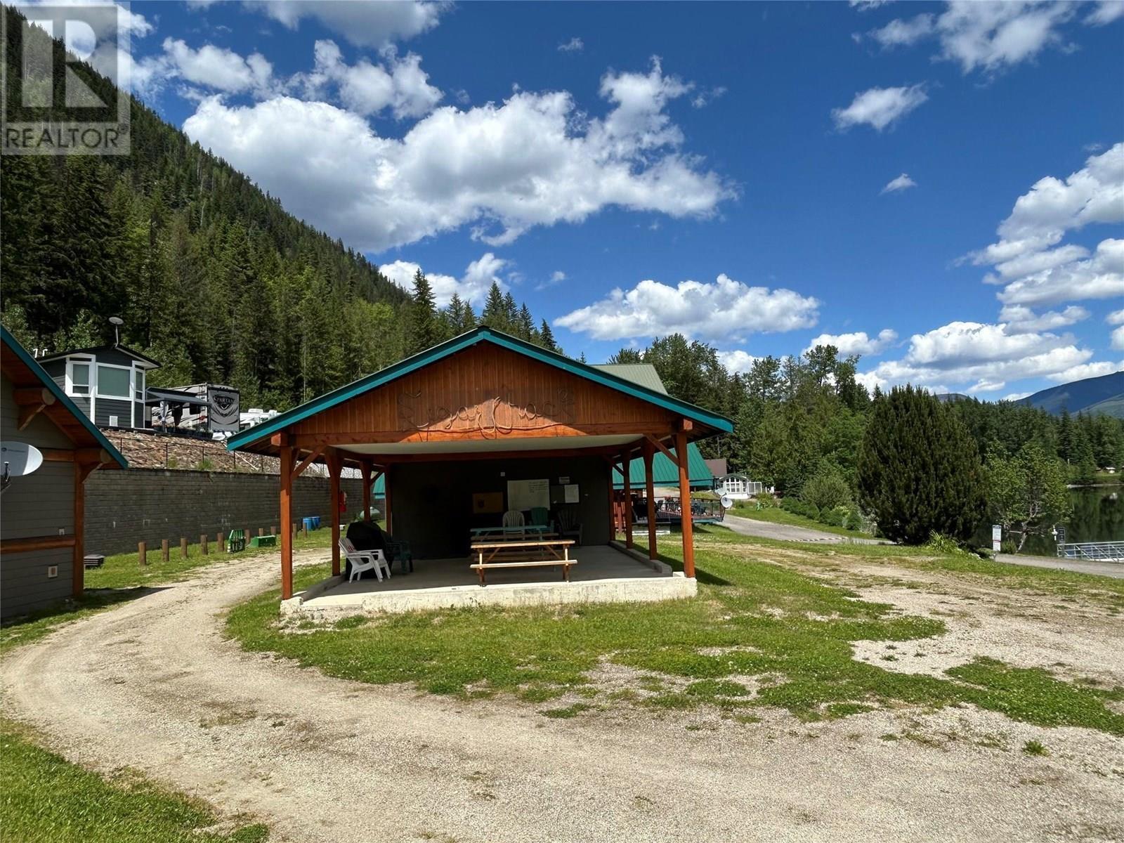 1681 Sugar Lake Road Unit# 7. Cherryville, British Columbia