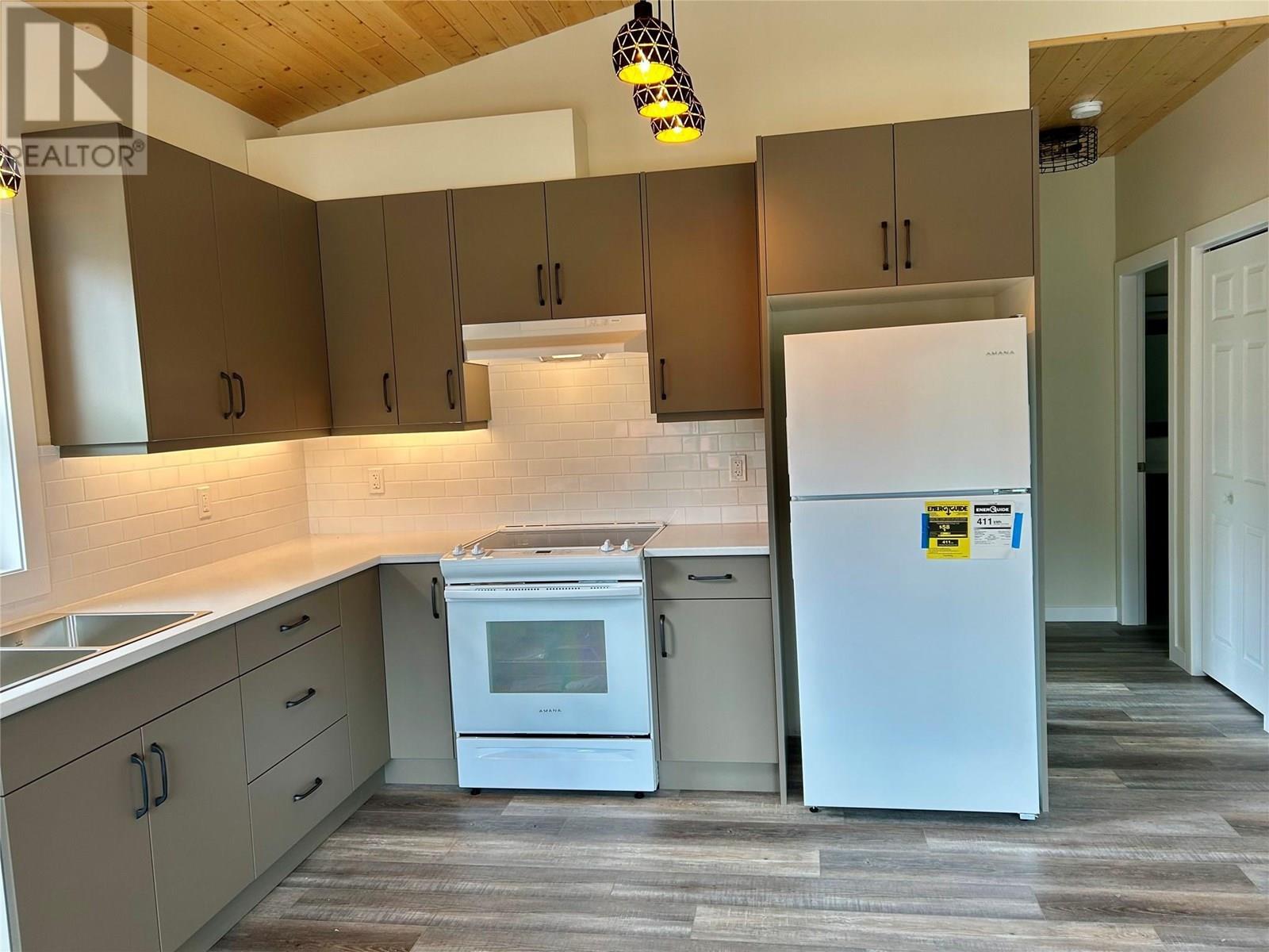 1681 Sugar Lake Road Unit# 7. Cherryville, British Columbia