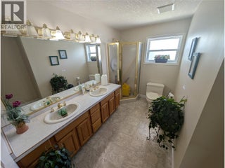 8000 Highland Road Unit# 16. Vernon, British Columbia