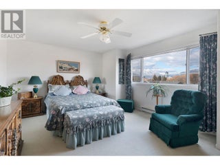 940 Glenwood Avenue Unit# 302. Kelowna, British Columbia