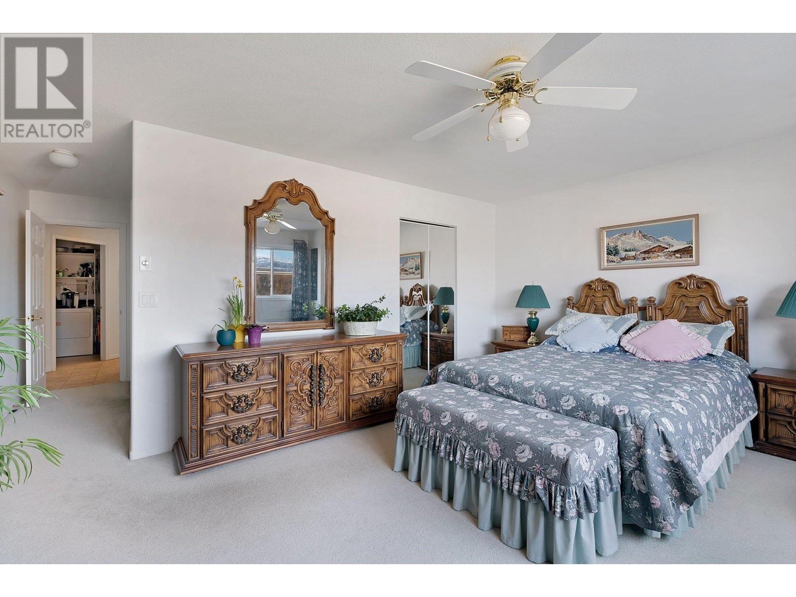 940 Glenwood Avenue Unit# 302. Kelowna, British Columbia