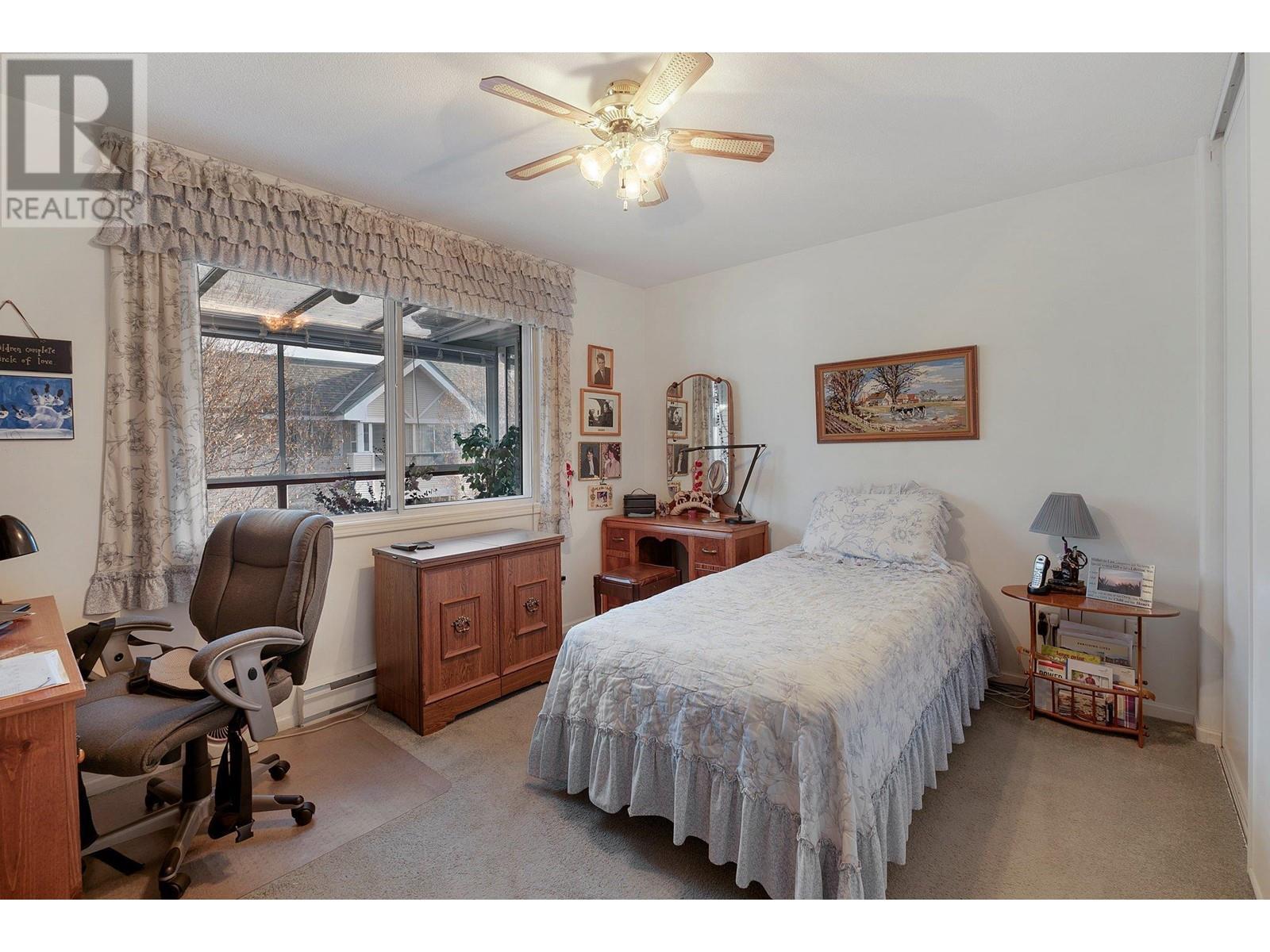 940 Glenwood Avenue Unit# 302. Kelowna, British Columbia