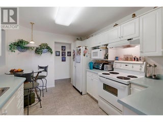 940 Glenwood Avenue Unit# 302. Kelowna, British Columbia