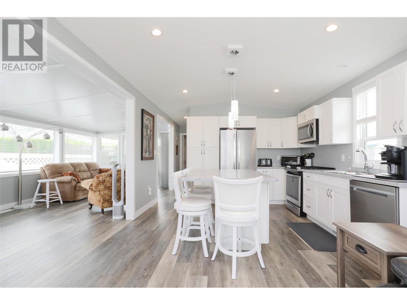 415 Commonwealth Road Unit# 291. Kelowna, British Columbia