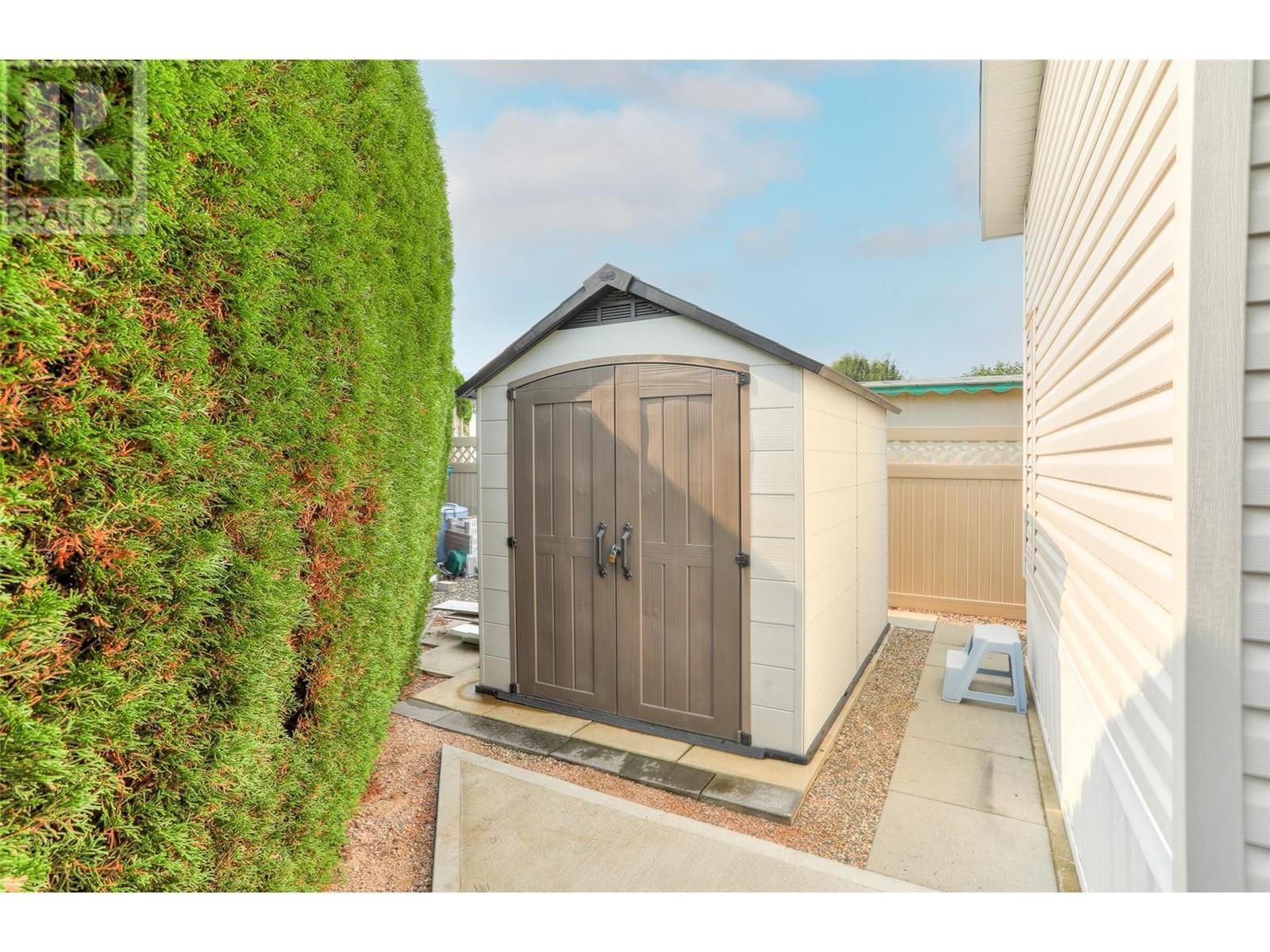 415 Commonwealth Road Unit# 291. Kelowna, British Columbia