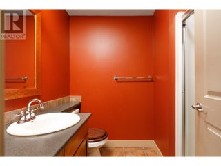 1795 Country Club Drive Unit# 128. Kelowna, British Columbia