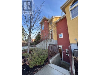 1795 Country Club Drive Unit# 128. Kelowna, British Columbia