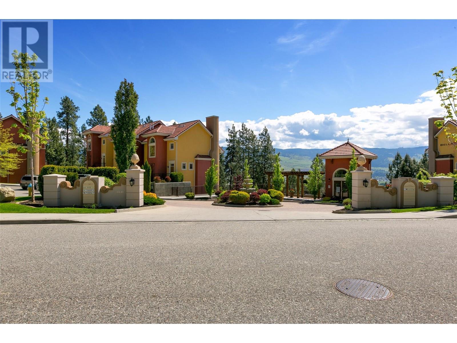1795 Country Club Drive Unit# 128. Kelowna, British Columbia