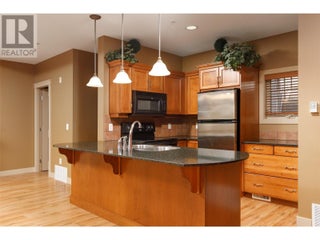 1795 Country Club Drive Unit# 128. Kelowna, British Columbia