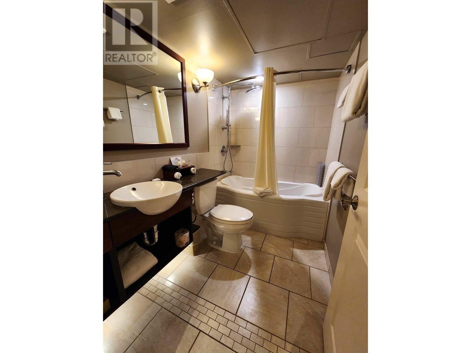 13011 Lakeshore Drive Unit# 363. Summerland, British Columbia