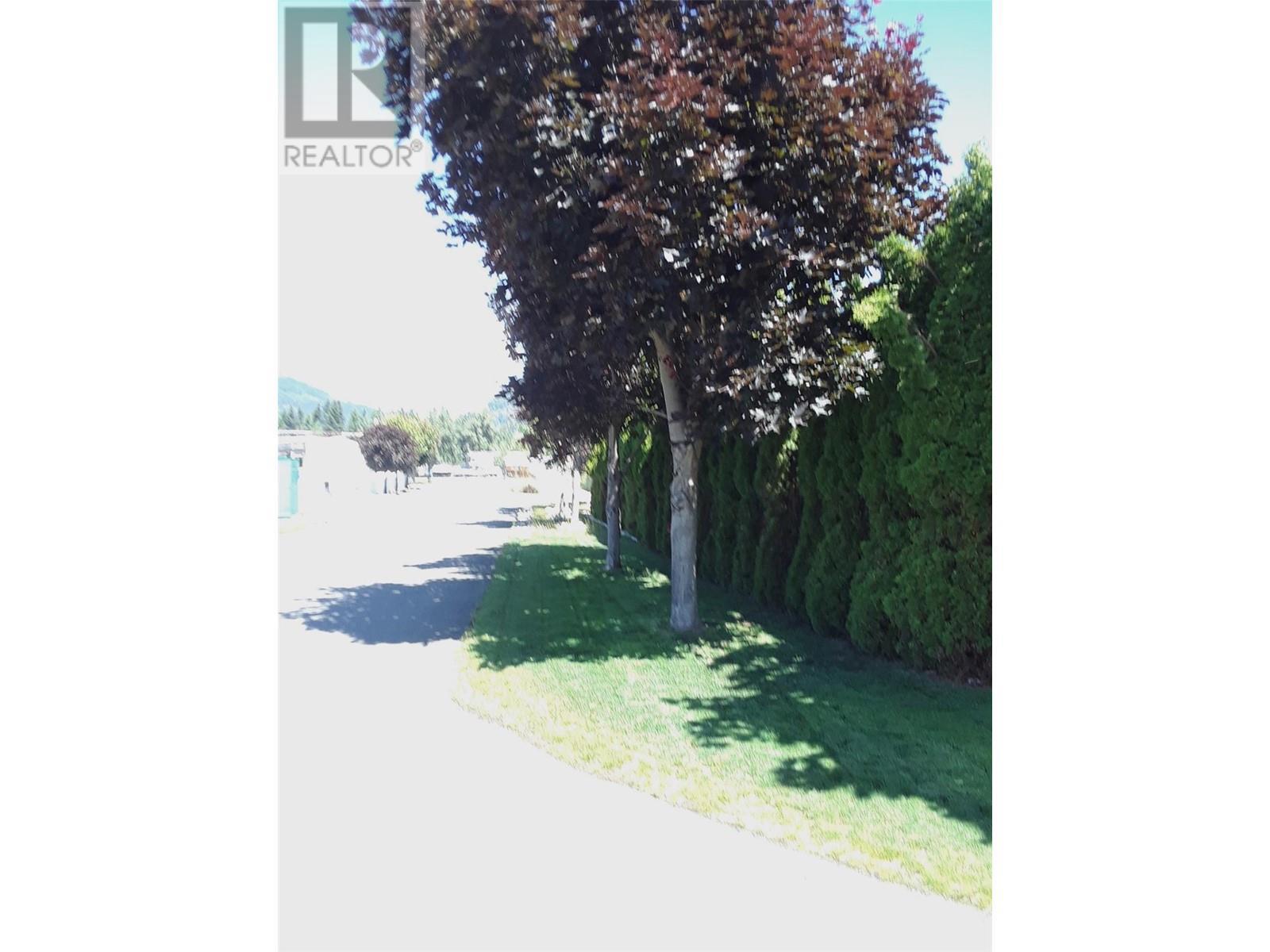 3844 Captain's Village Way Unit# 30. Scotch Creek, British Columbia