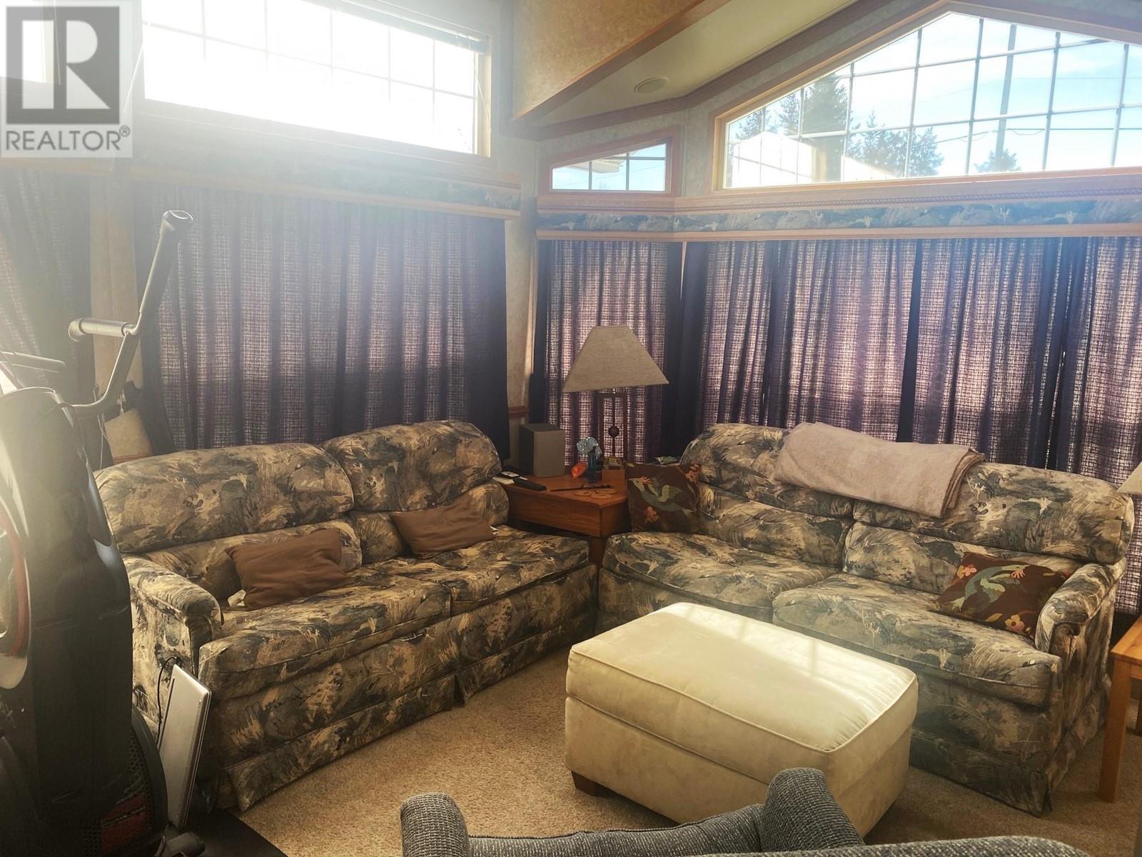 3844 Captain's Village Way Unit# 30. Scotch Creek, British Columbia