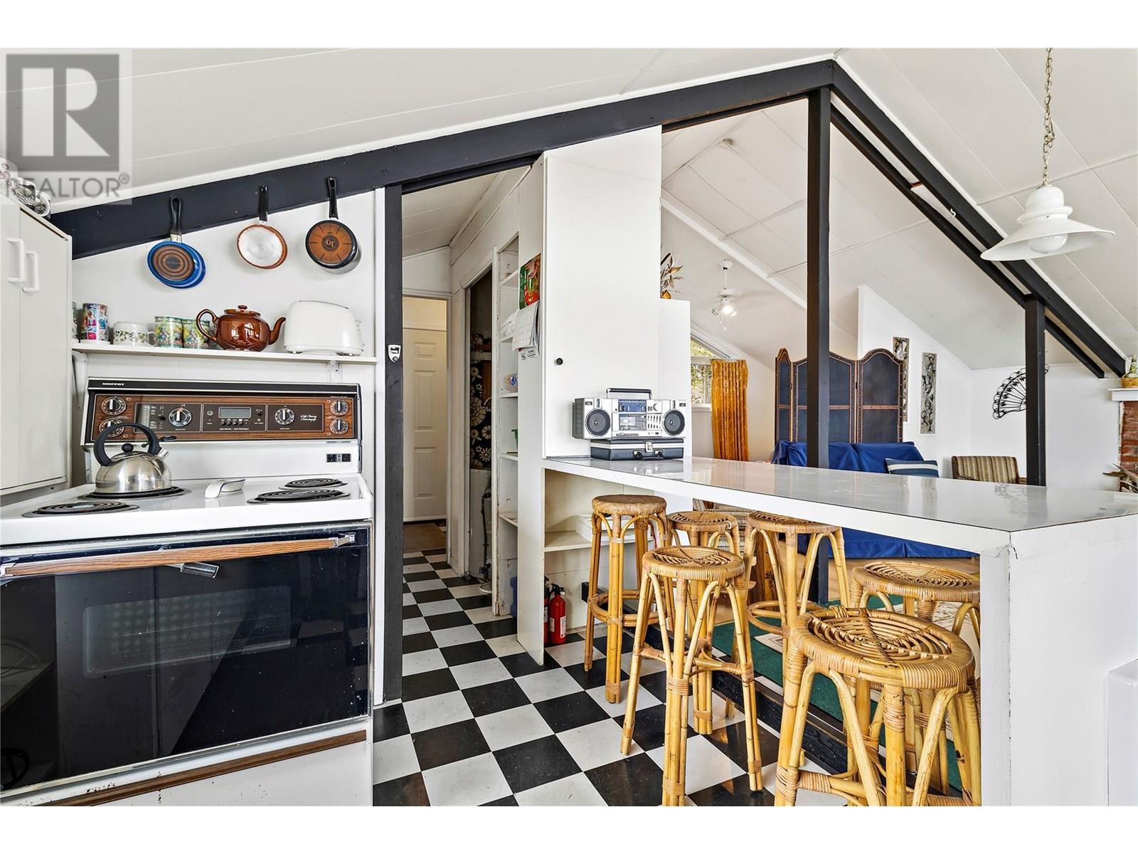 1665 Blind Bay Road. Blind Bay, British Columbia