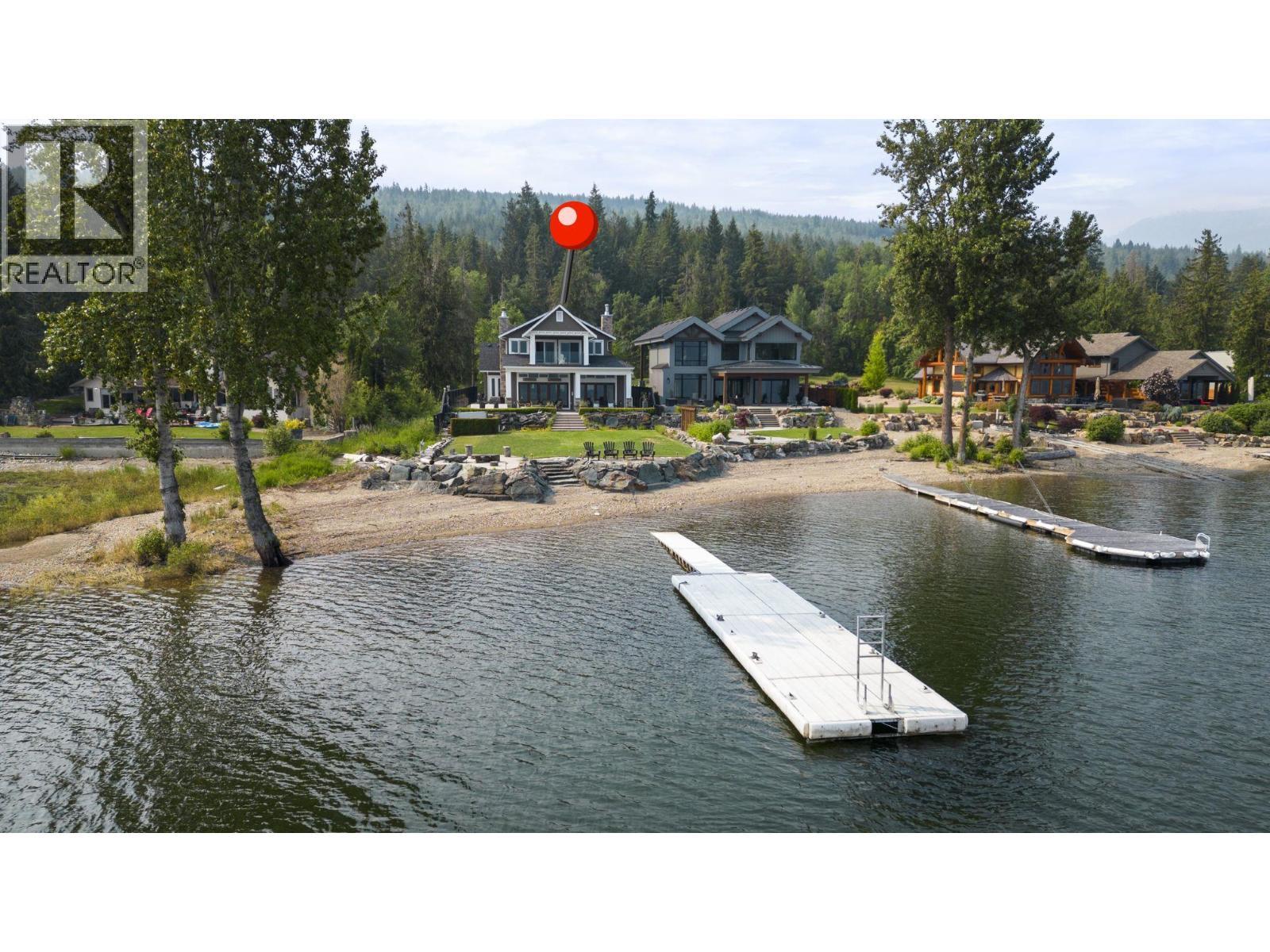 1801 Archibald Road Unit# 5. Sorrento, British Columbia