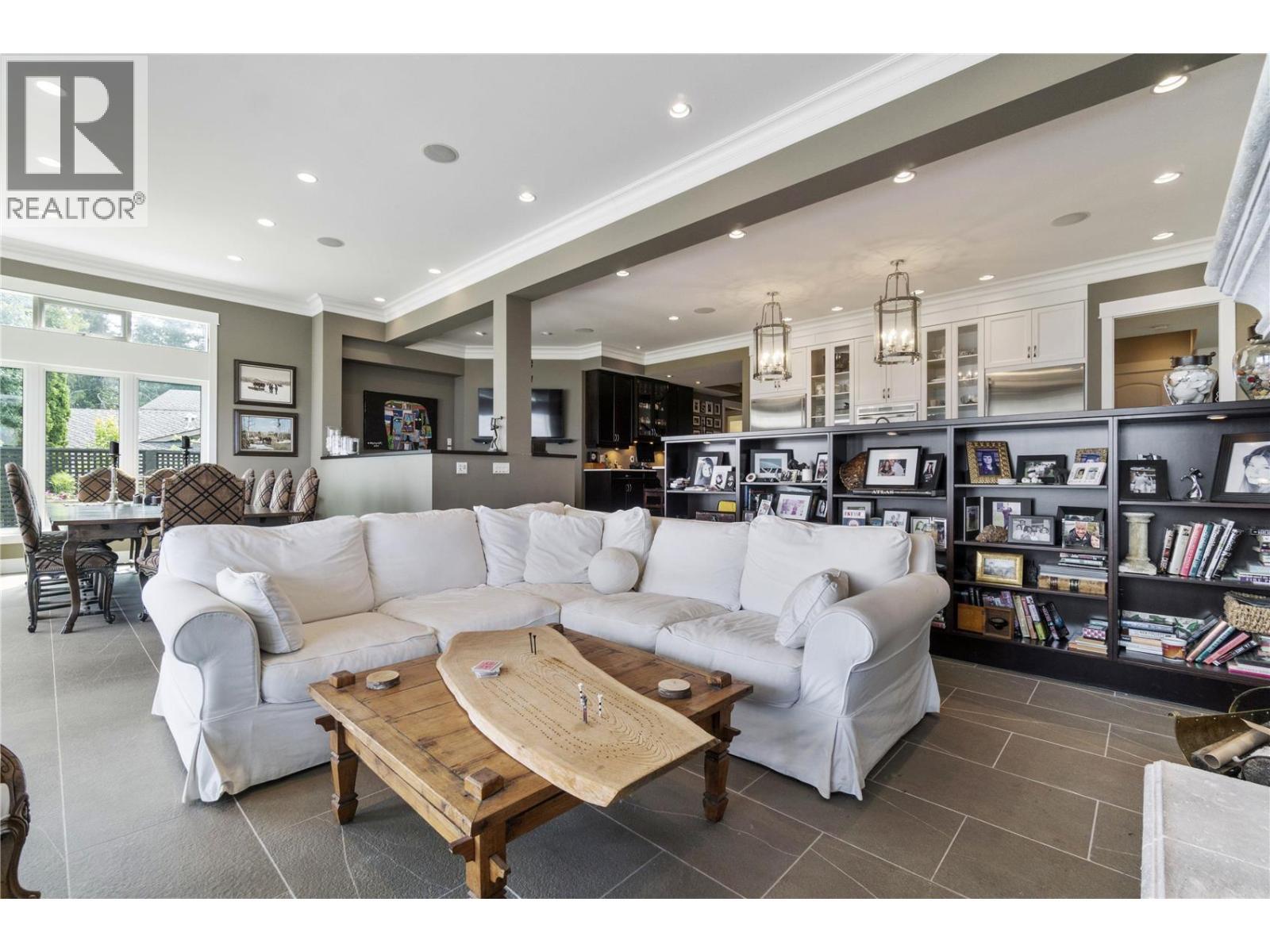 1801 Archibald Road Unit# 5. Sorrento, British Columbia