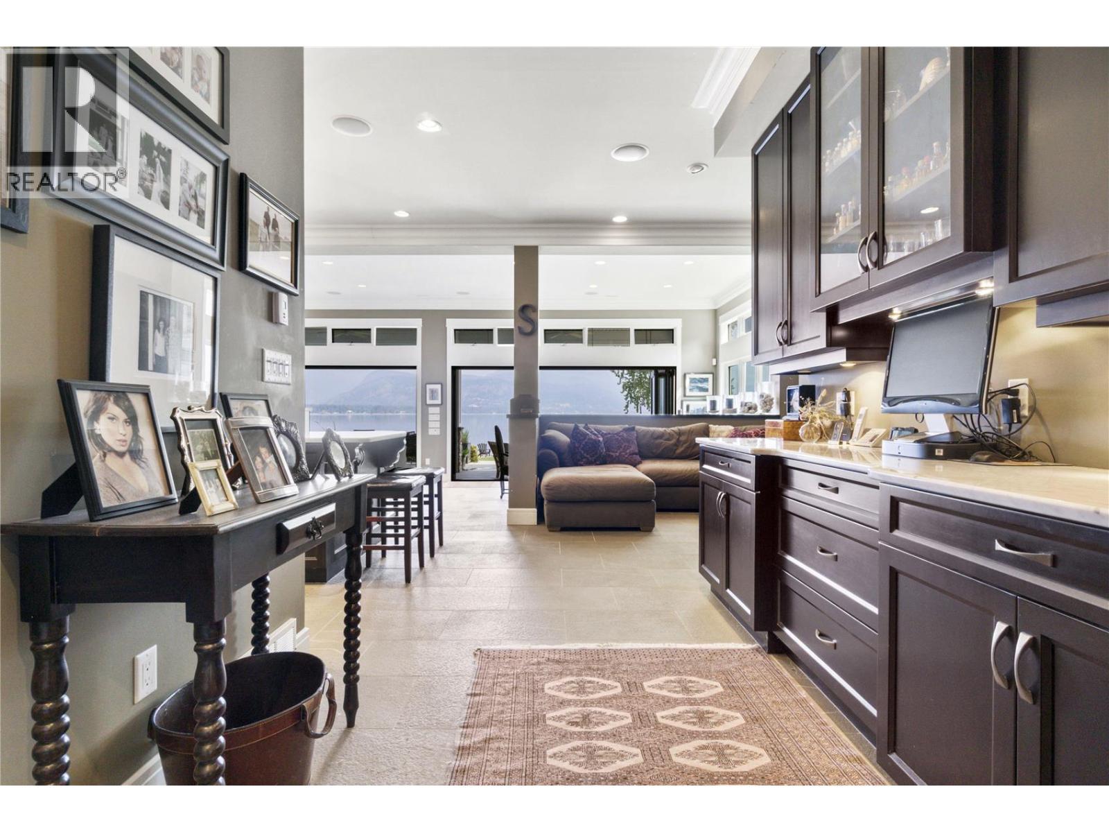 1801 Archibald Road Unit# 5. Sorrento, British Columbia