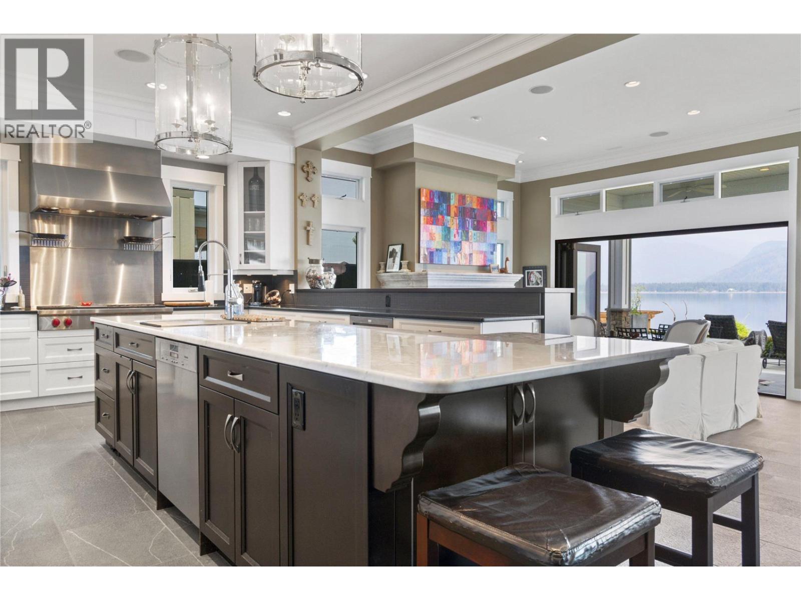 1801 Archibald Road Unit# 5. Sorrento, British Columbia