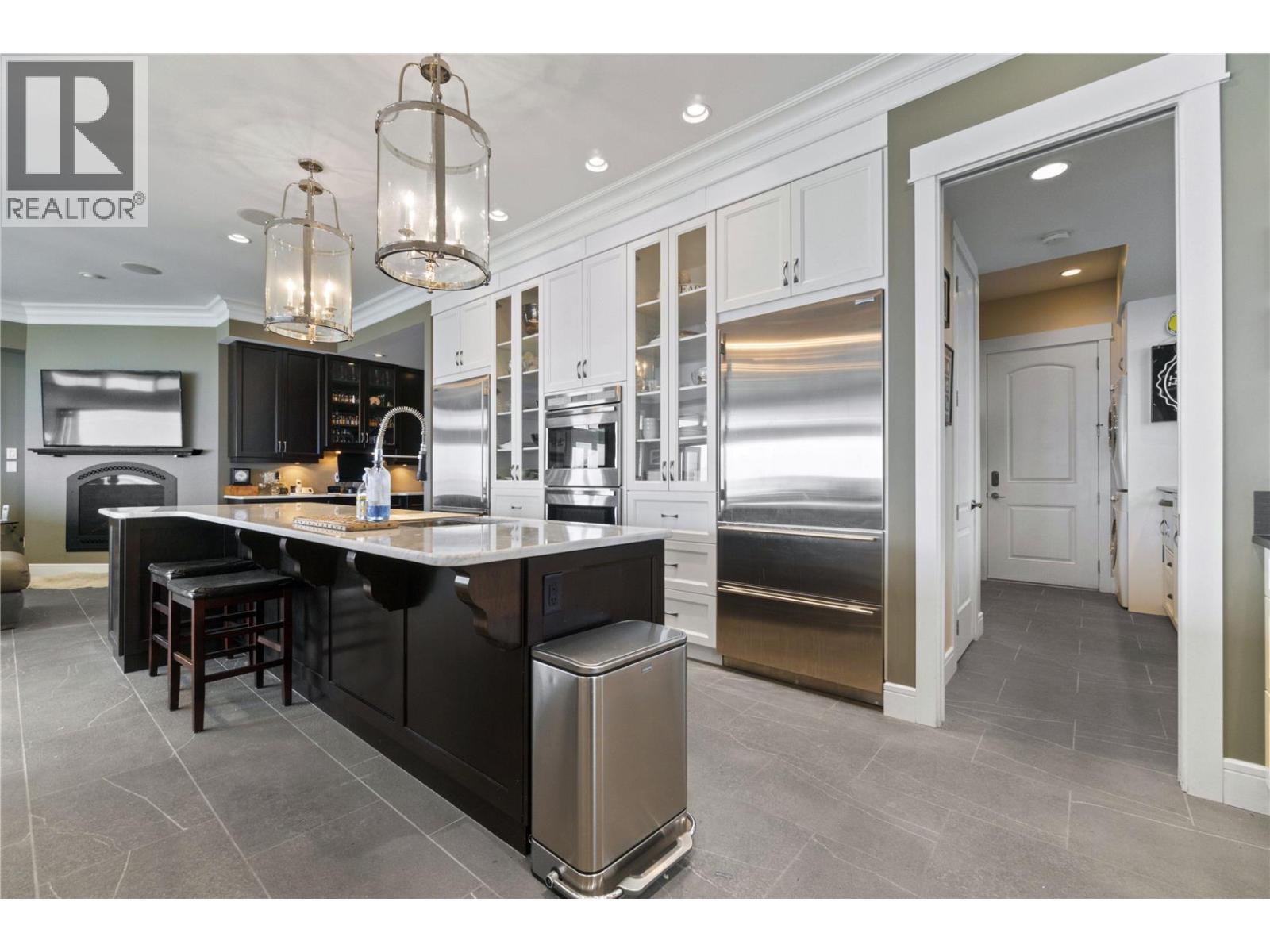 1801 Archibald Road Unit# 5. Sorrento, British Columbia