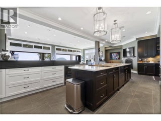 1801 Archibald Road Unit# 5. Sorrento, British Columbia