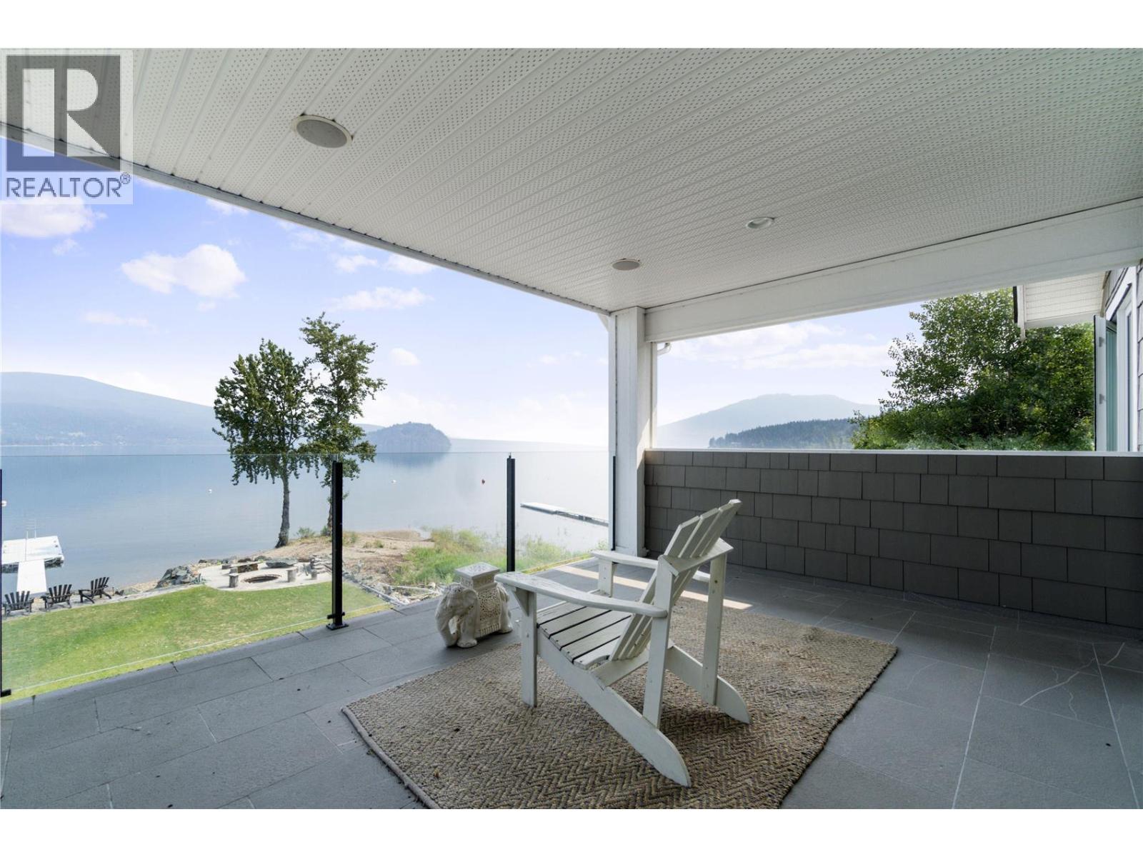 1801 Archibald Road Unit# 5. Sorrento, British Columbia