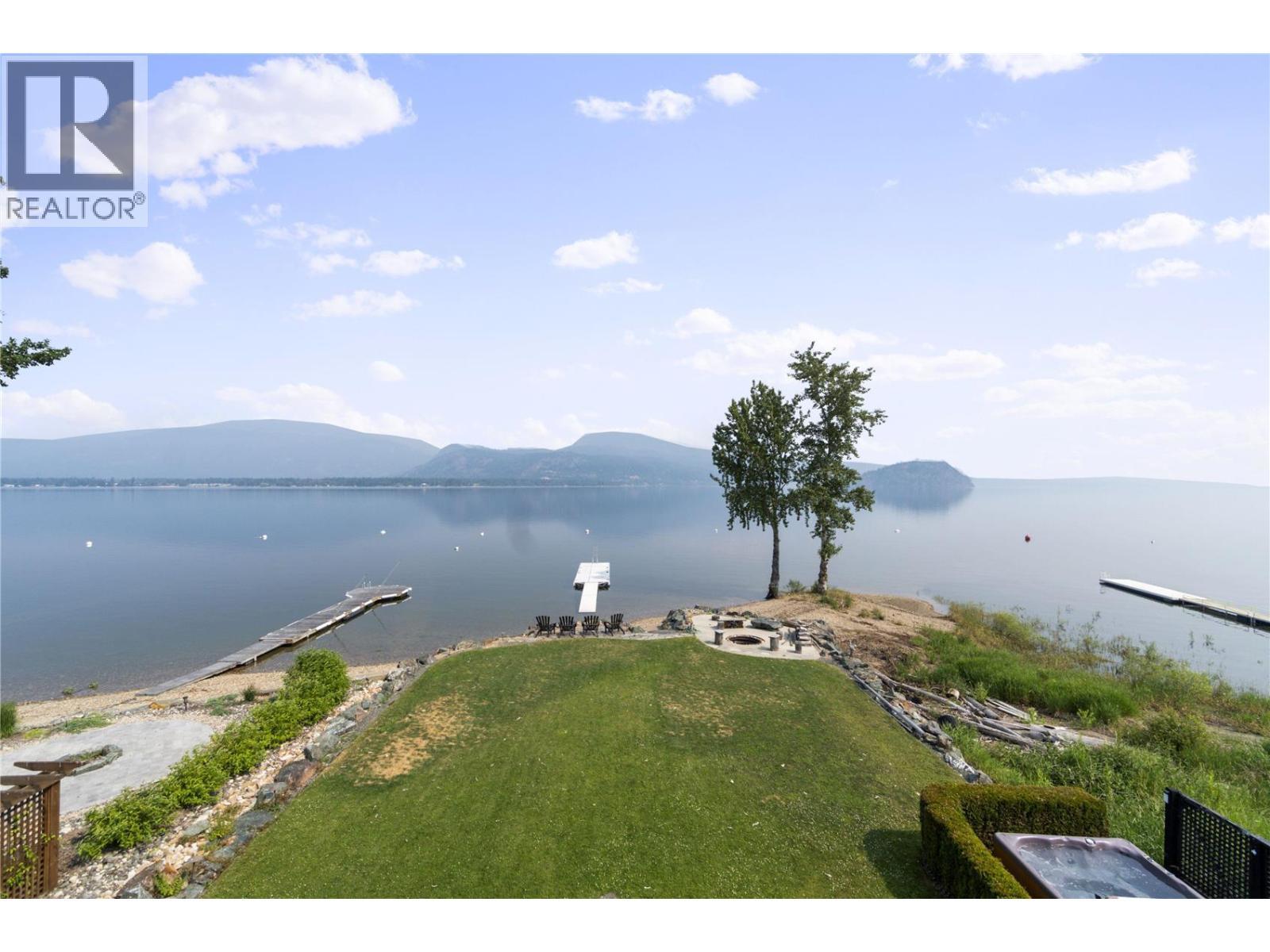 1801 Archibald Road Unit# 5. Sorrento, British Columbia