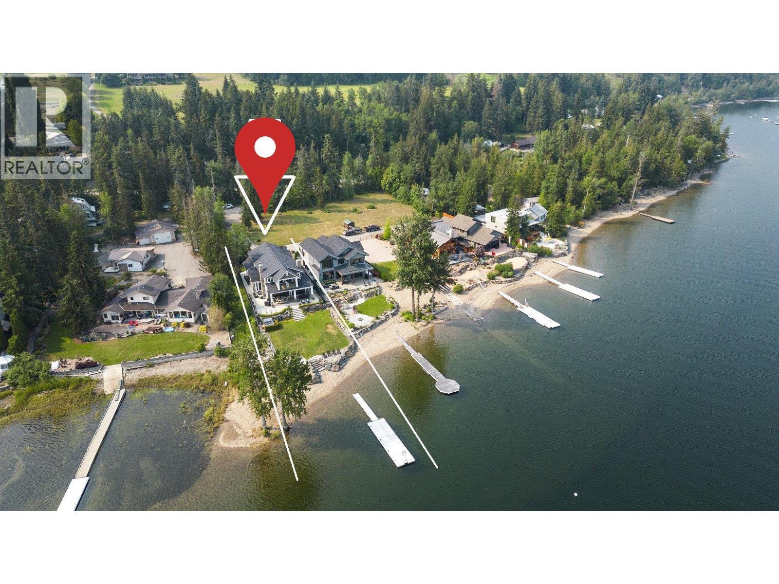 1801 Archibald Road Unit# 5. Sorrento, British Columbia