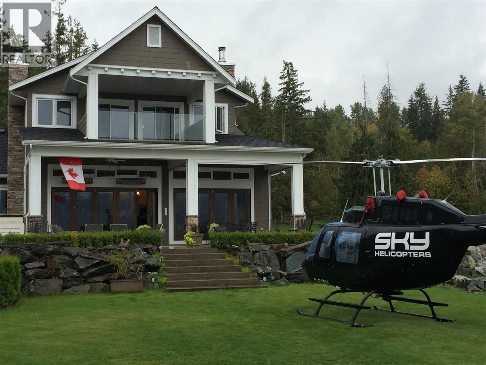 1801 Archibald Road Unit# 5. Sorrento, British Columbia