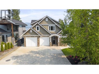 1801 Archibald Road Unit# 5. Sorrento, British Columbia