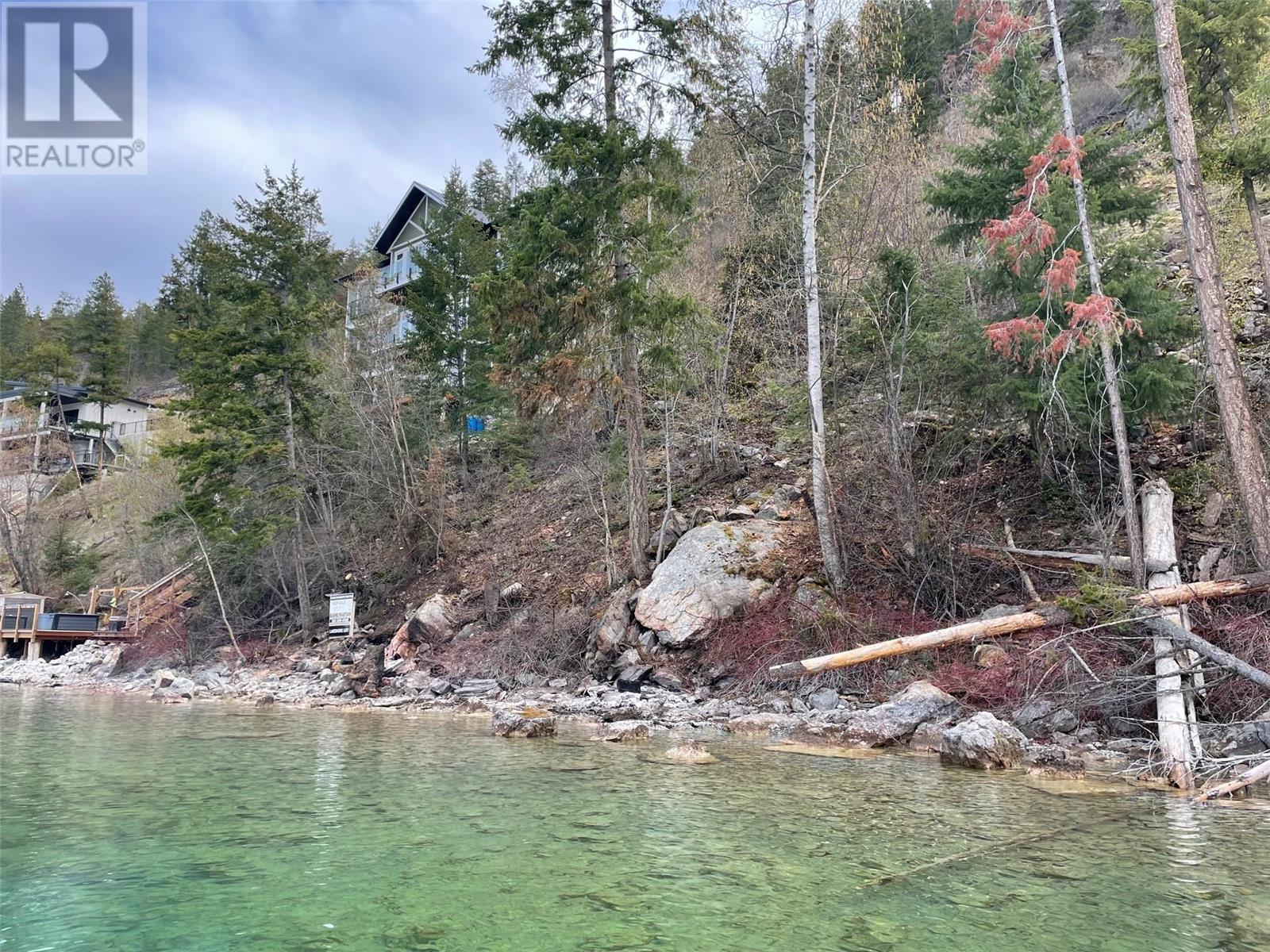 5649 Cosens Bay Road Unit# 8. Coldstream, British Columbia