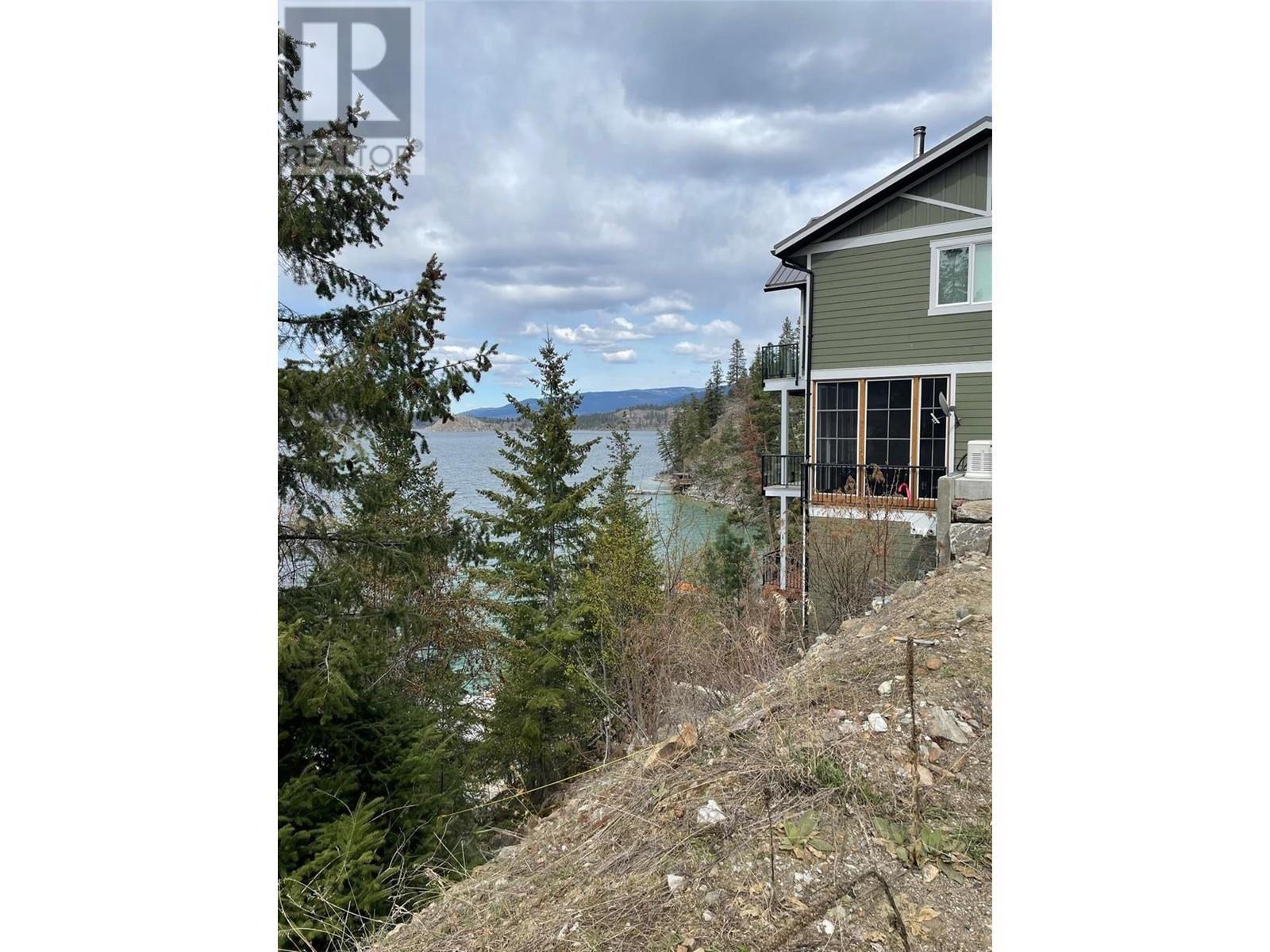 5649 Cosens Bay Road Unit# 8. Coldstream, British Columbia