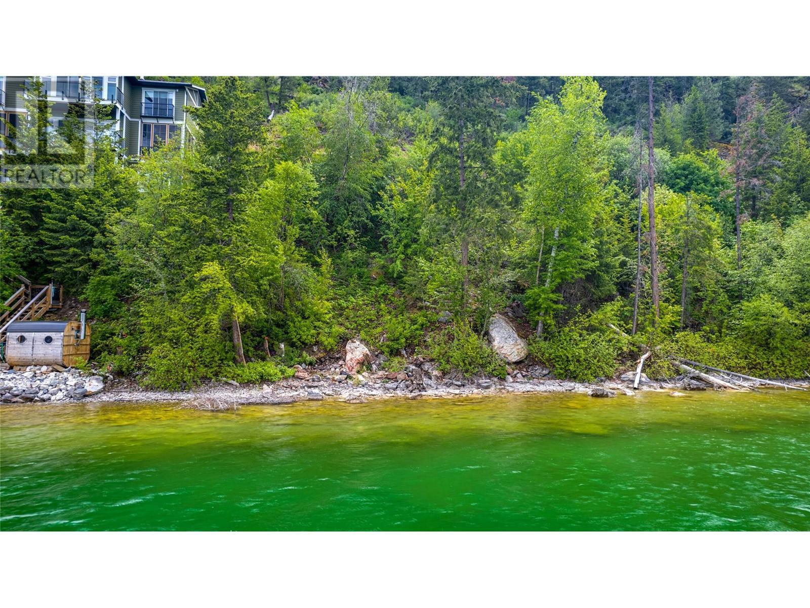 5649 Cosens Bay Road Unit# 8. Coldstream, British Columbia