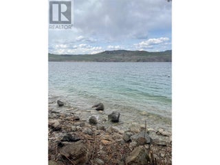 5649 Cosens Bay Road Unit# 8. Coldstream, British Columbia