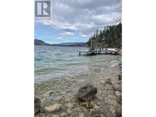 5649 Cosens Bay Road Unit# 8. Coldstream, British Columbia