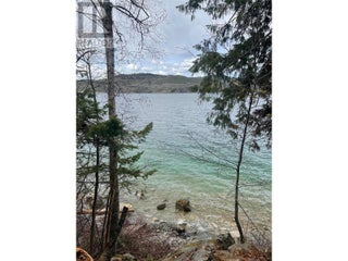 5649 Cosens Bay Road Unit# 8. Coldstream, British Columbia