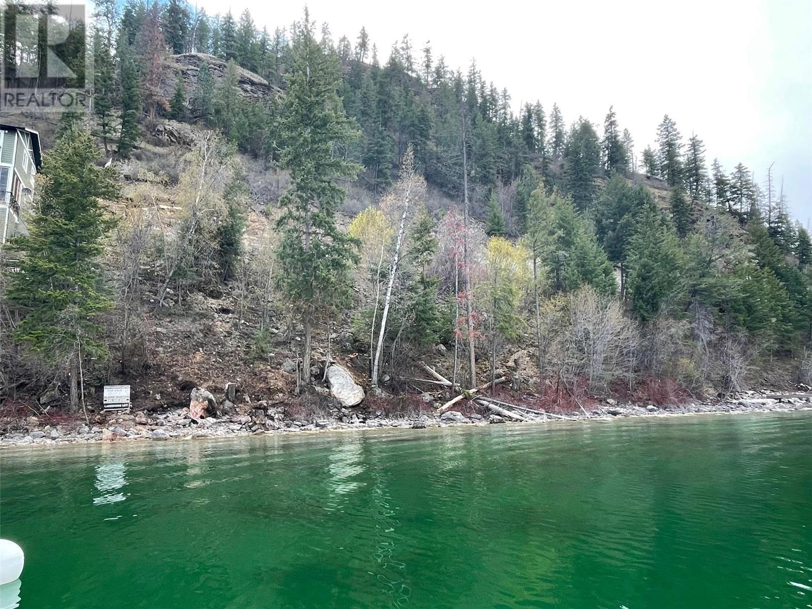 5649 Cosens Bay Road Unit# 8. Coldstream, British Columbia