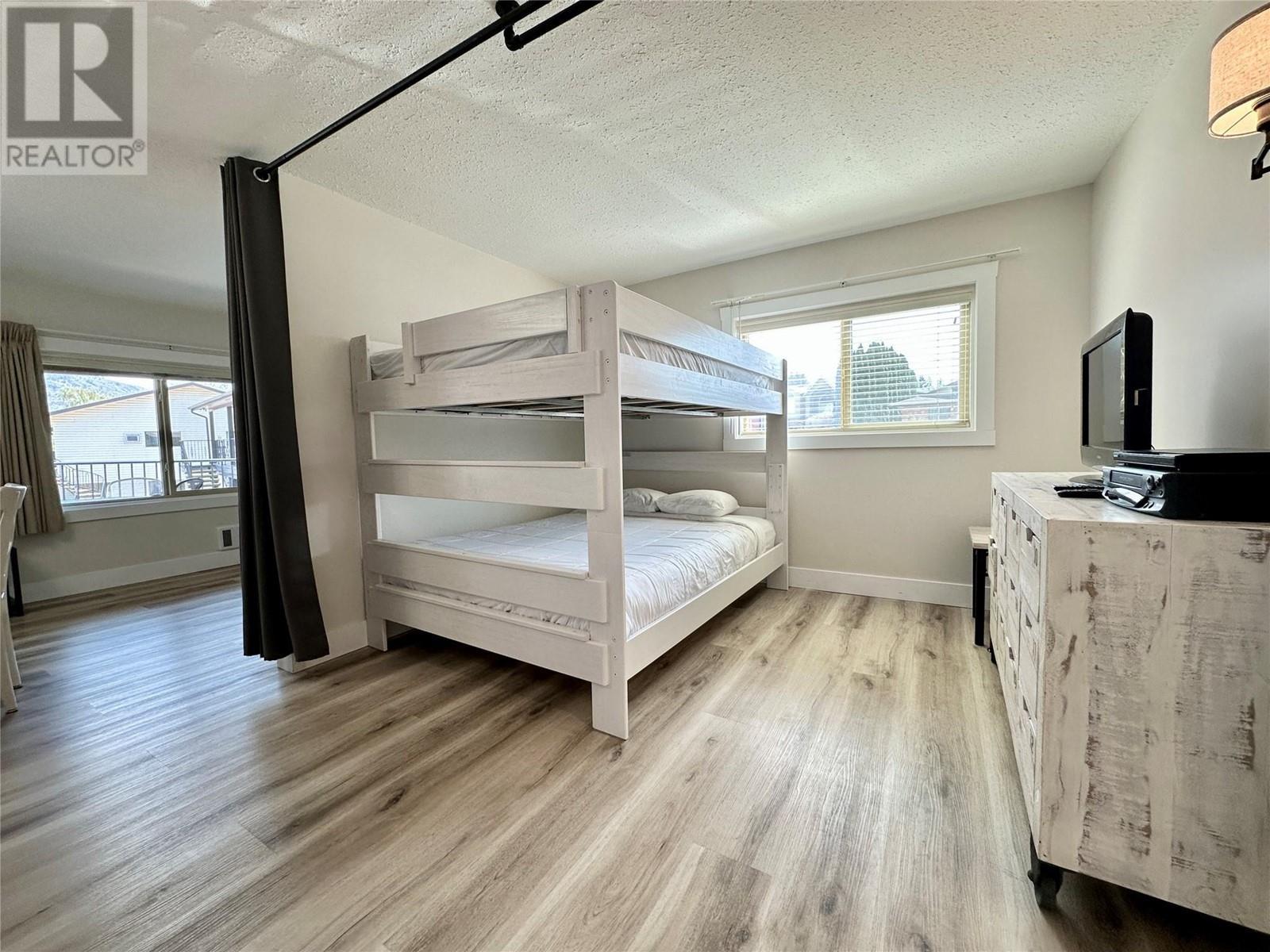 5815 Oleander Drive Unit# 221. Osoyoos, British Columbia