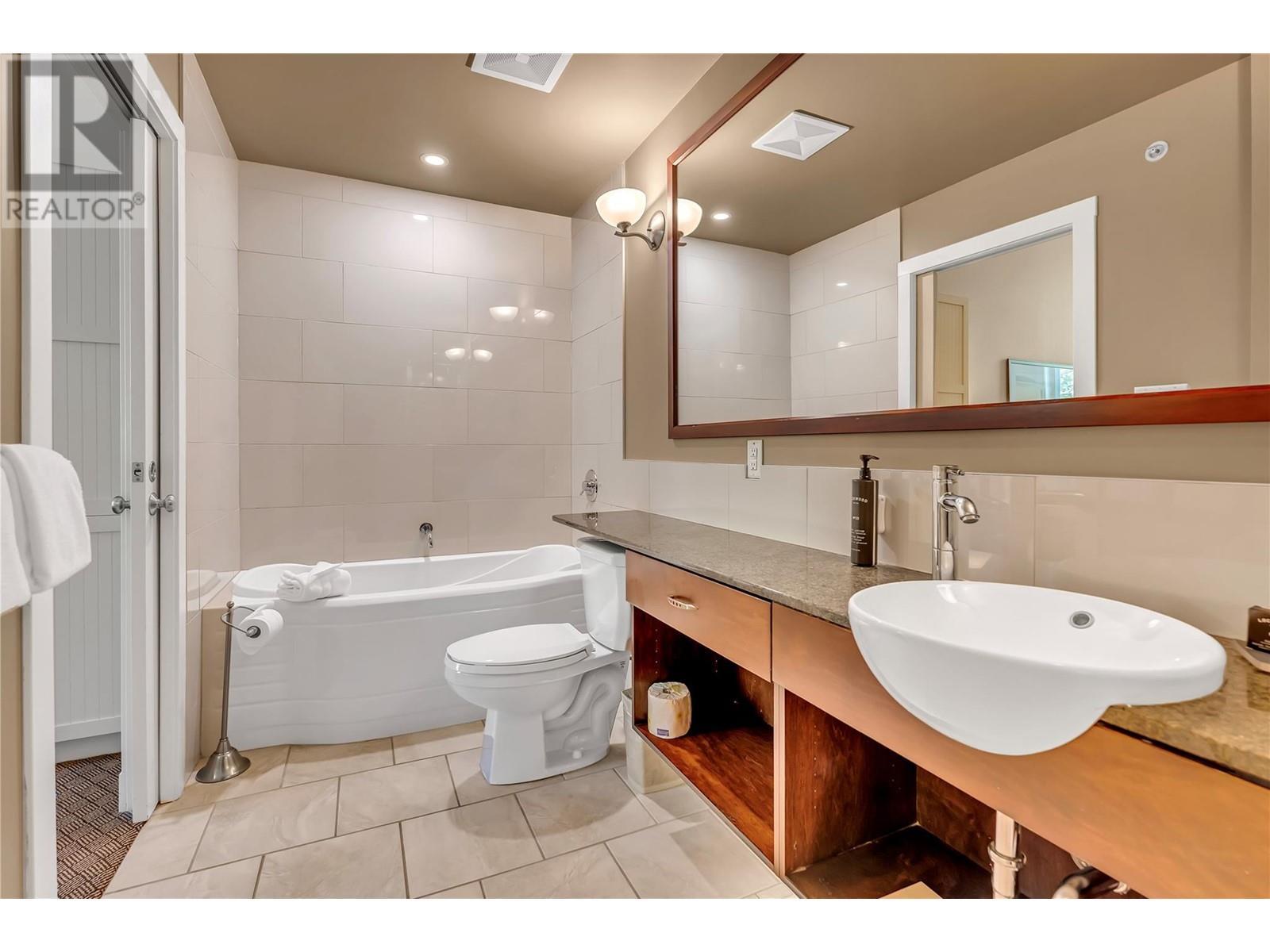 13011 Lakeshore Drive S Unit# 362. Summerland, British Columbia