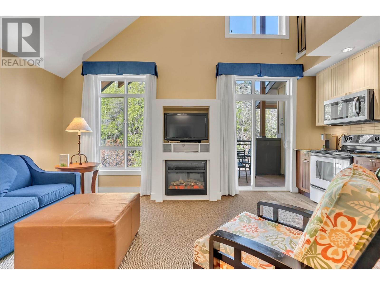 13011 Lakeshore Drive S Unit# 377. Summerland, British Columbia