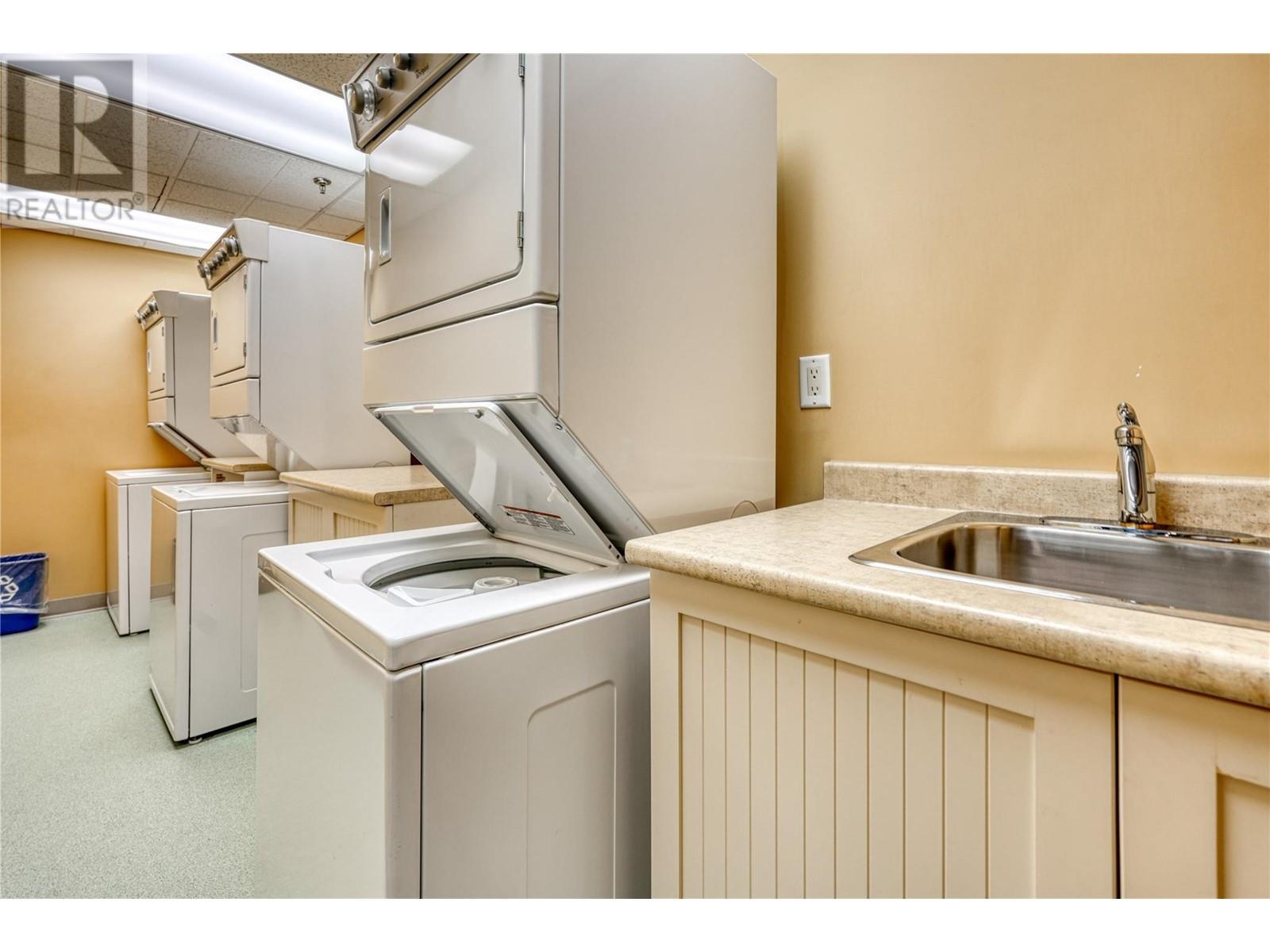 13011 Lakeshore Drive S Unit# 377. Summerland, British Columbia