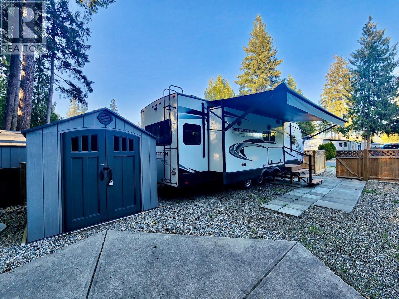 1131 Pine Grove Road Unit# 20. Scotch Creek, British Columbia