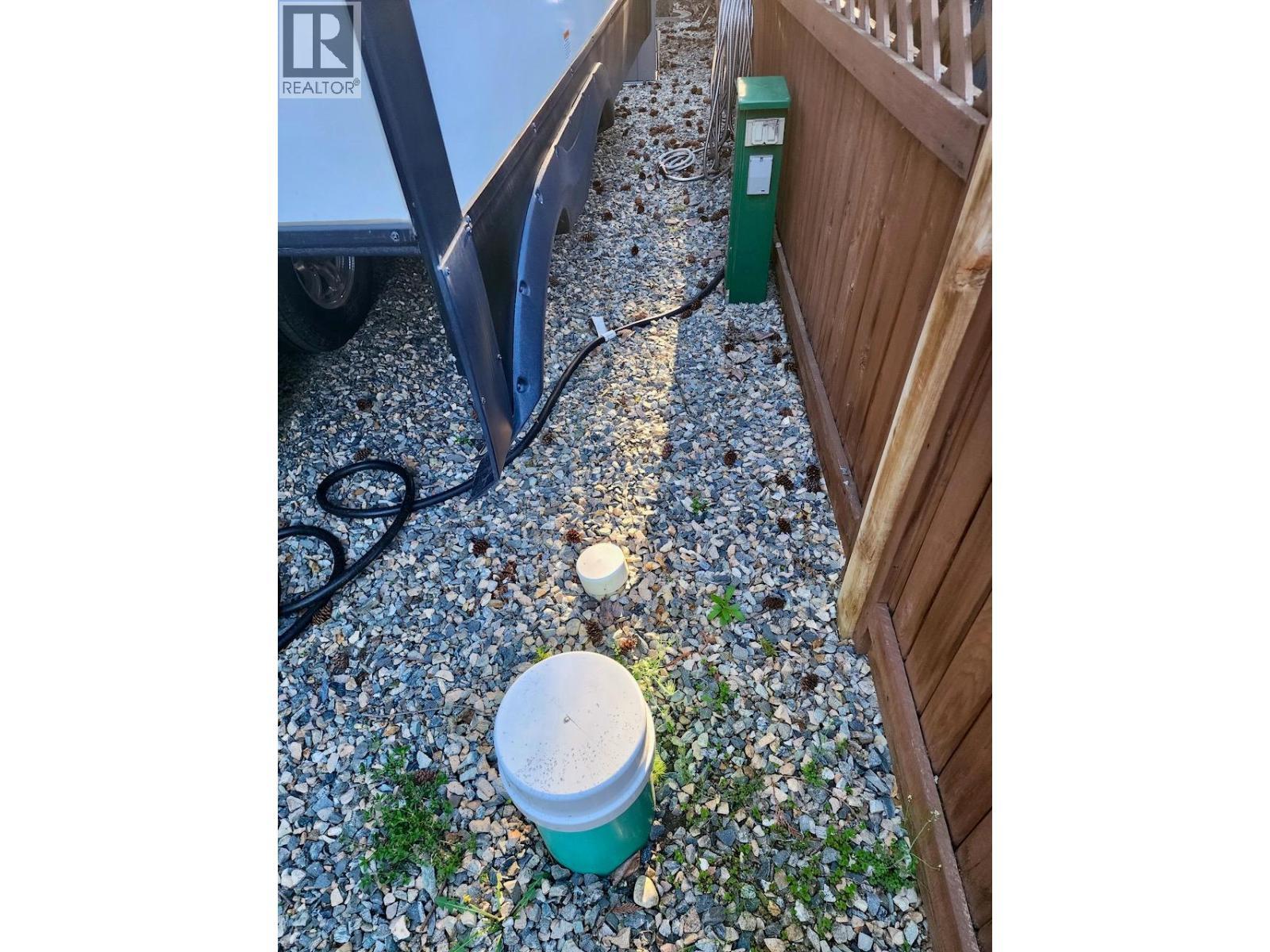 1131 Pine Grove Road Unit# 20. Scotch Creek, British Columbia