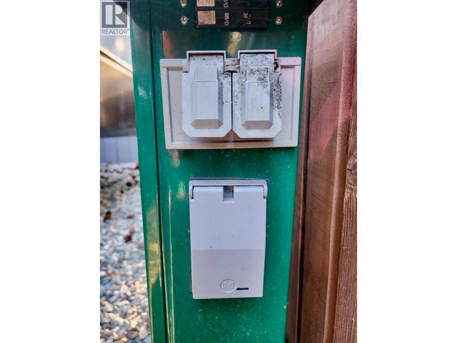 1131 Pine Grove Road Unit# 20. Scotch Creek, British Columbia