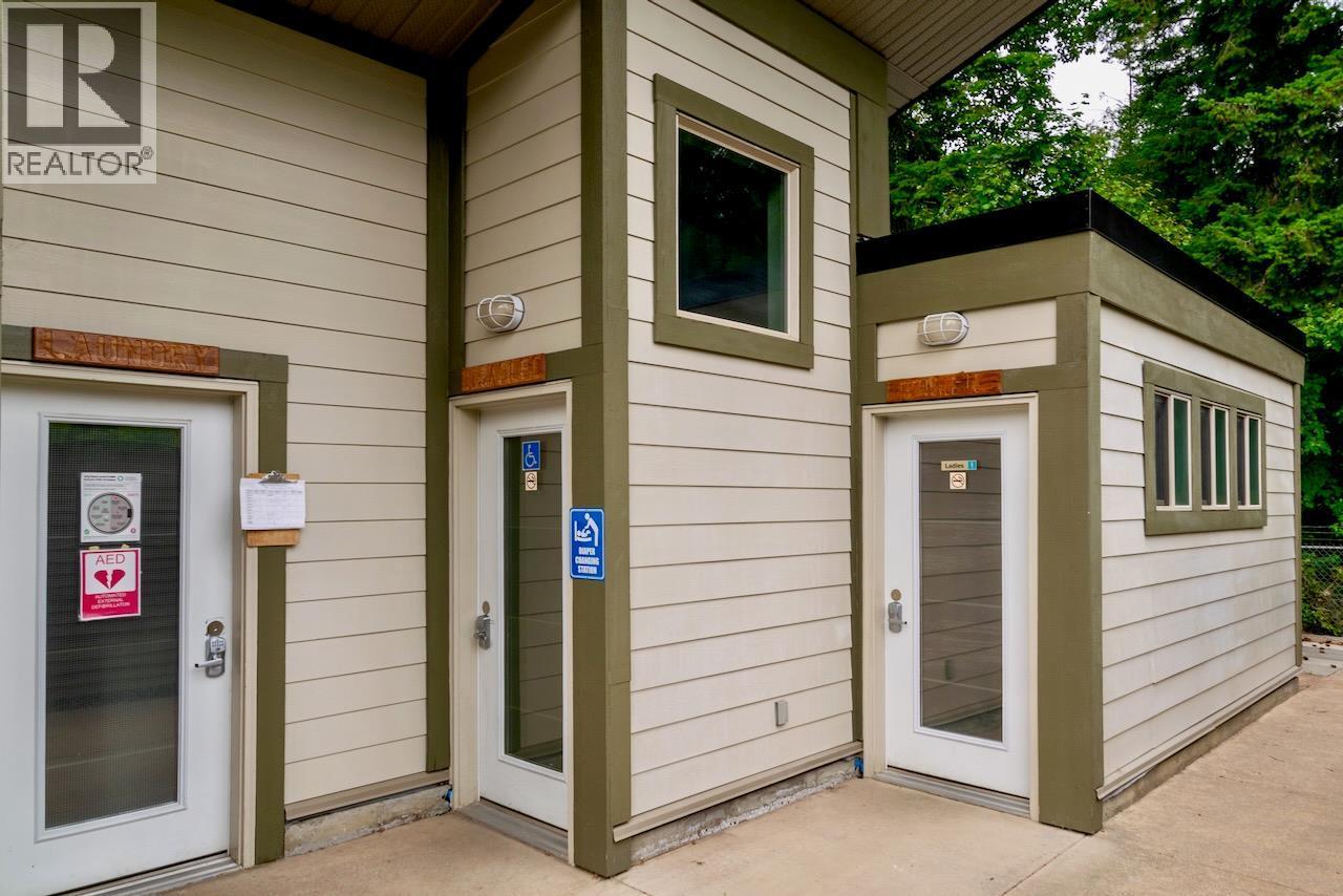 1131 Pine Grove Road Unit# 20. Scotch Creek, British Columbia