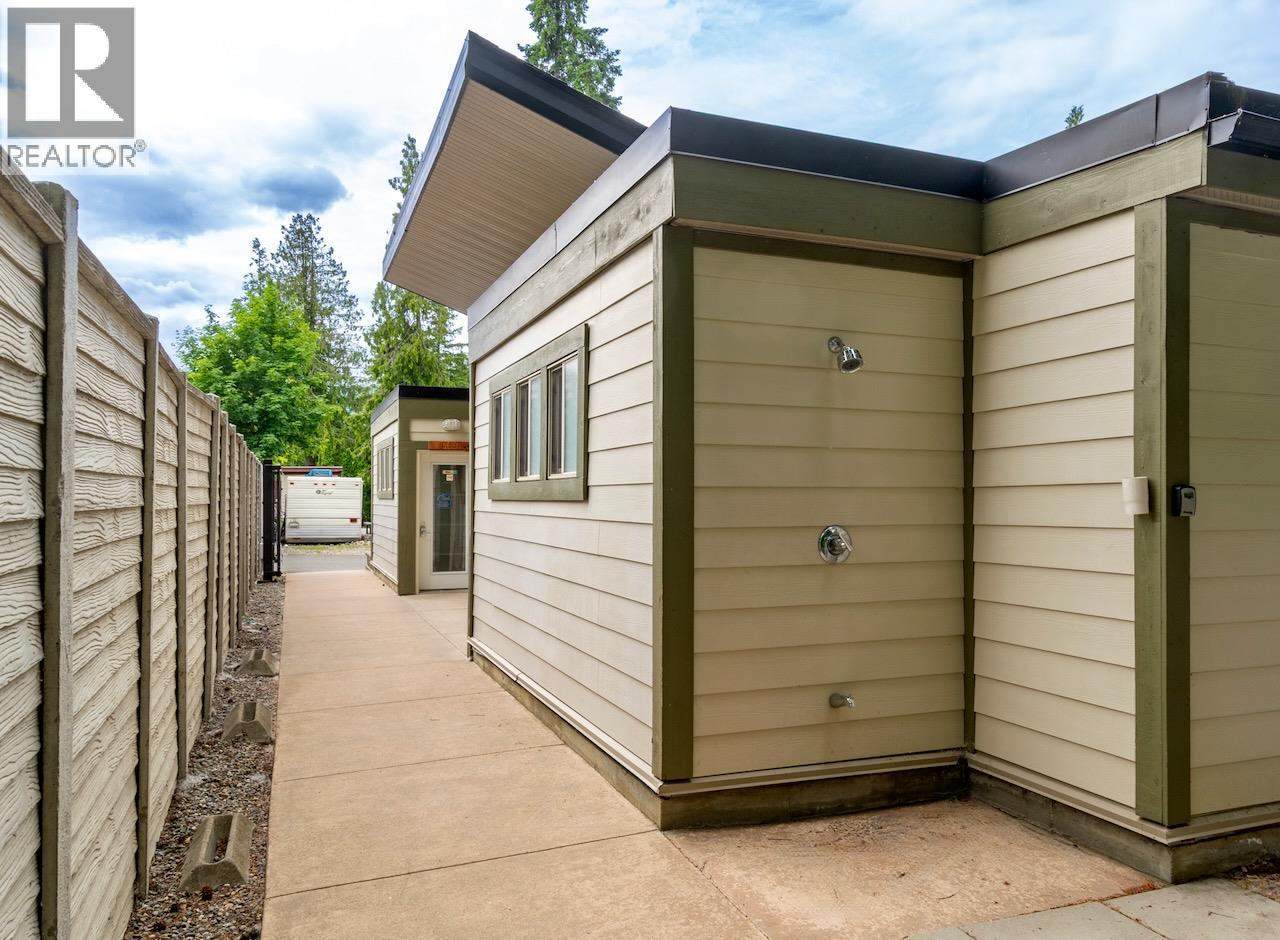 1131 Pine Grove Road Unit# 20. Scotch Creek, British Columbia