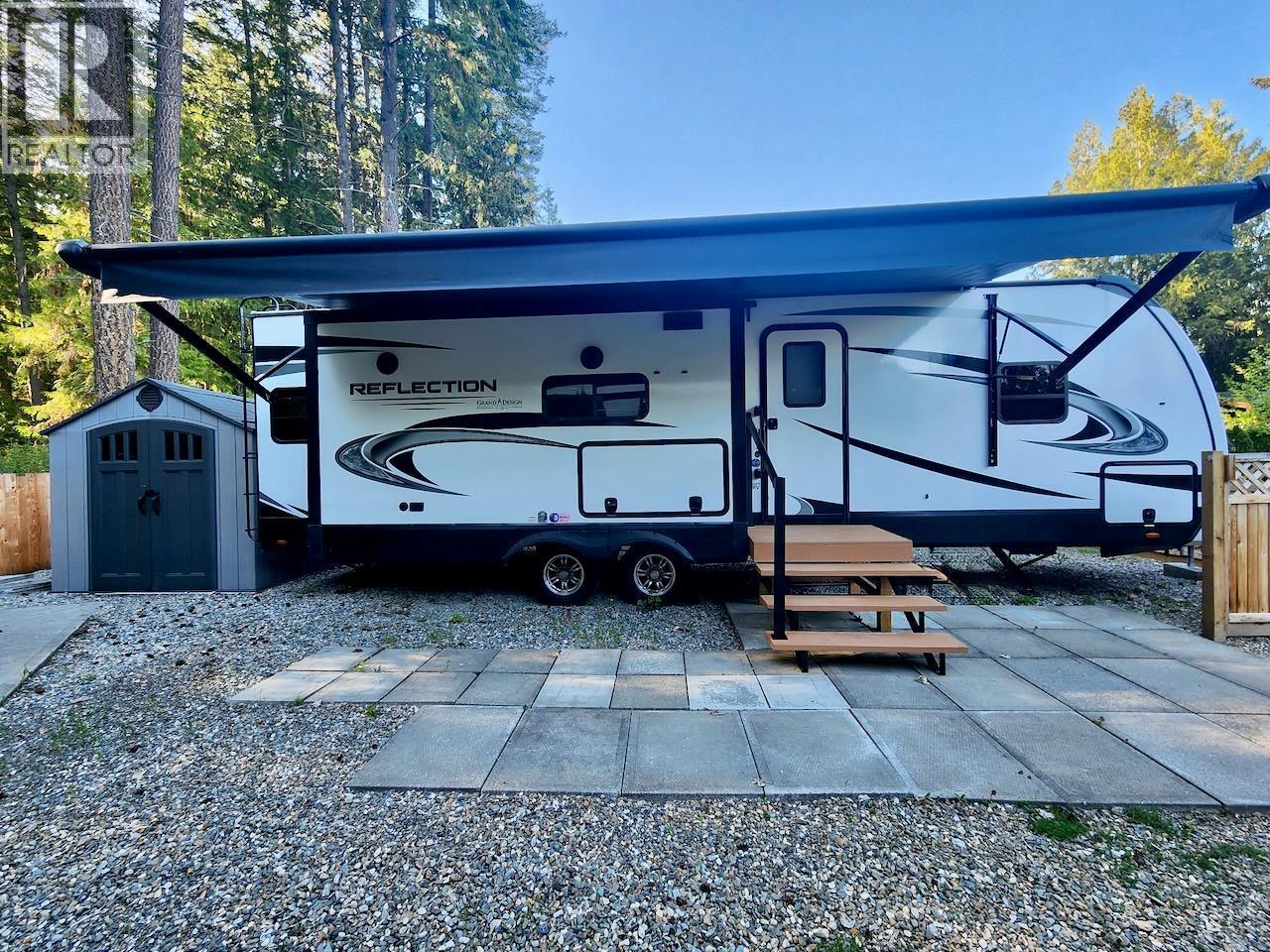 1131 Pine Grove Road Unit# 20. Scotch Creek, British Columbia