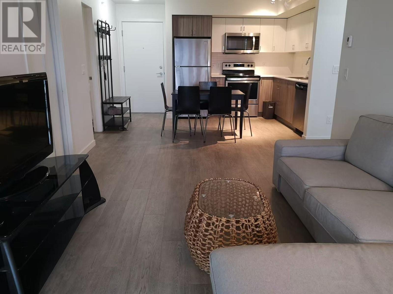 725 Academy Way Unit# Ph1. Kelowna, British Columbia